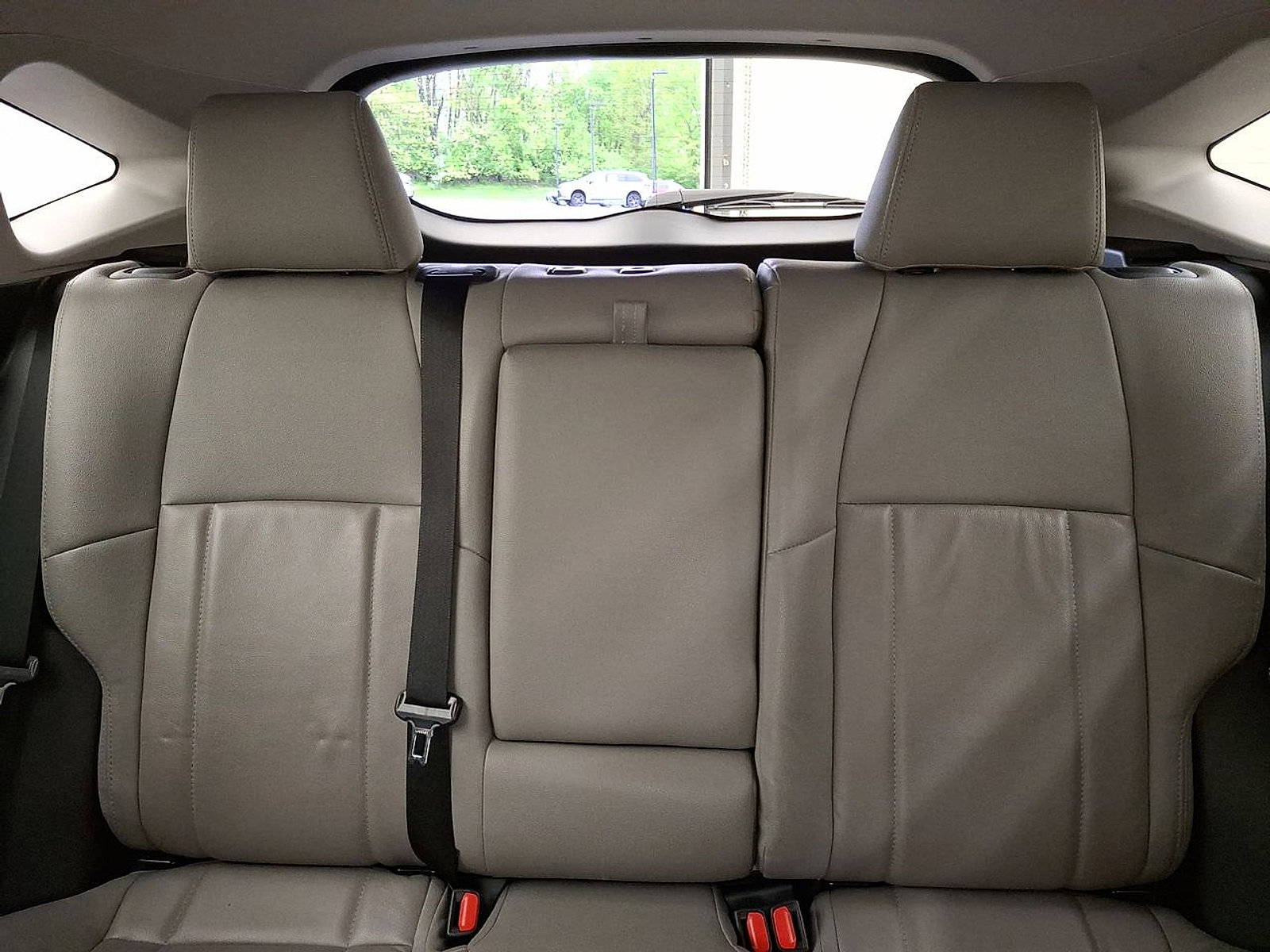 Certified 2022 Toyota Venza LE AWD/4WD image 19