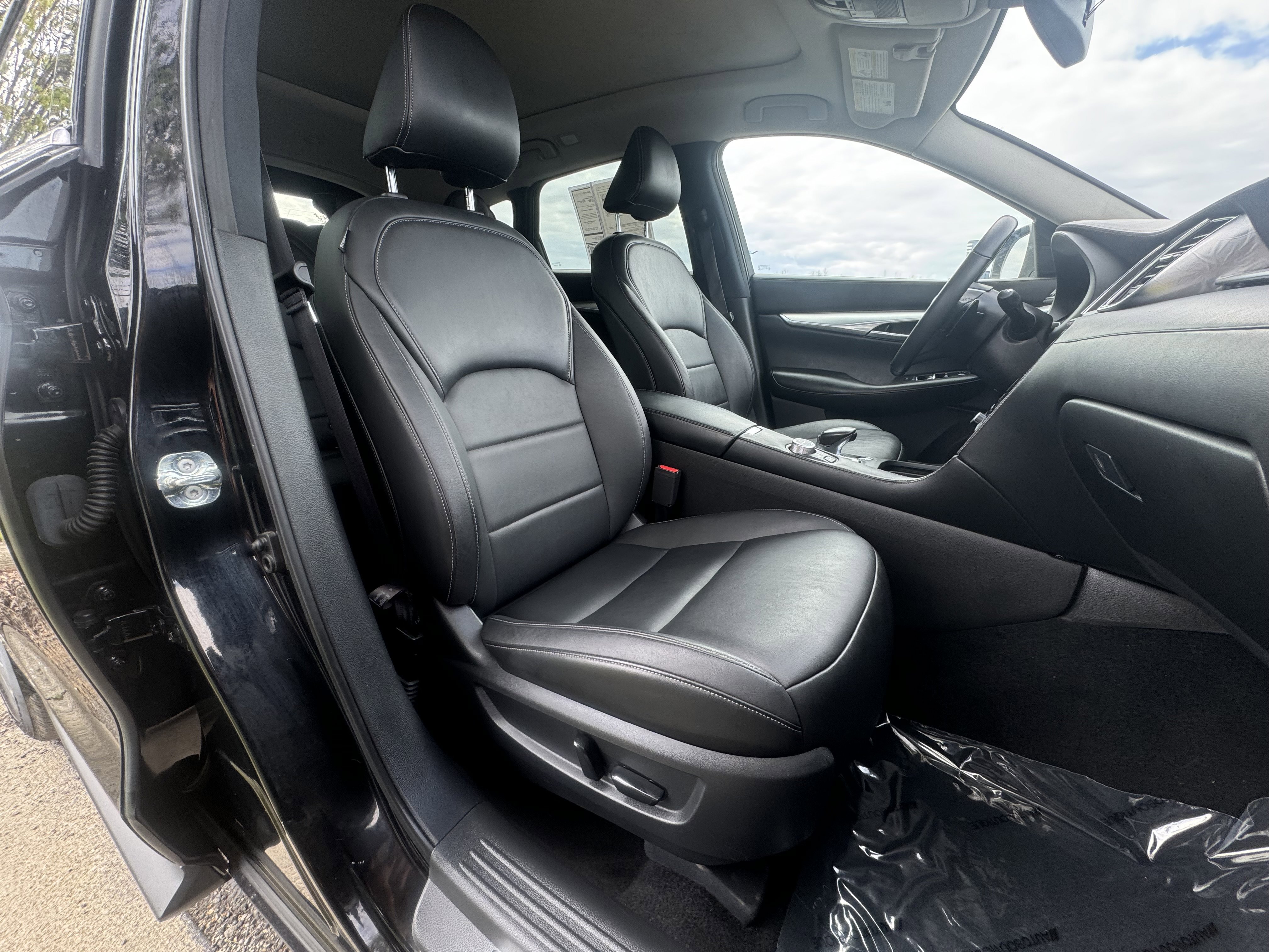 Used 2021 INFINITI QX50 Luxe AWD/4WD image 30