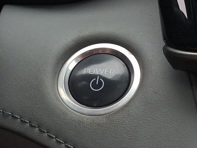 Used 2024 Toyota Highlander XLE AWD/4WD image 27