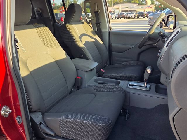 Used 2019 Nissan Frontier Desert Runner RWD image 18