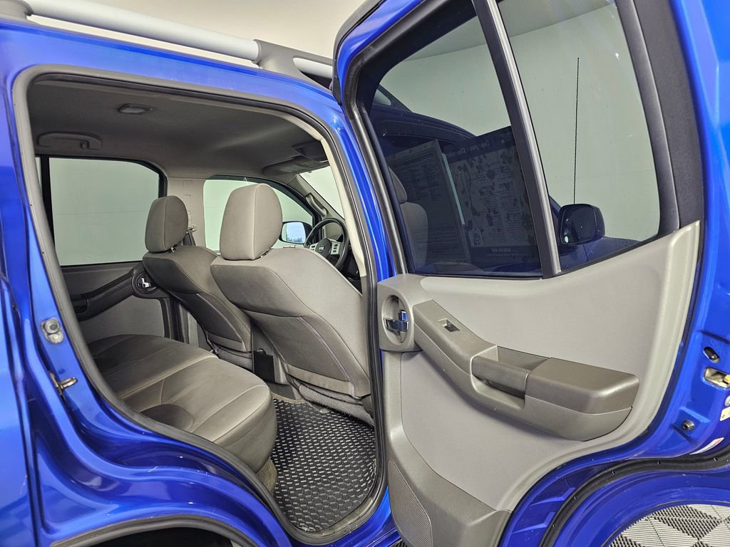 Used 2015 Nissan Xterra S image 15