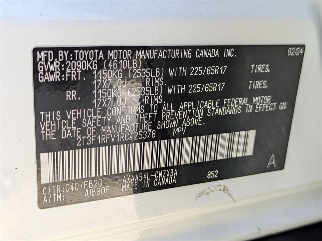 Used 2024 Toyota RAV4 LE image 32