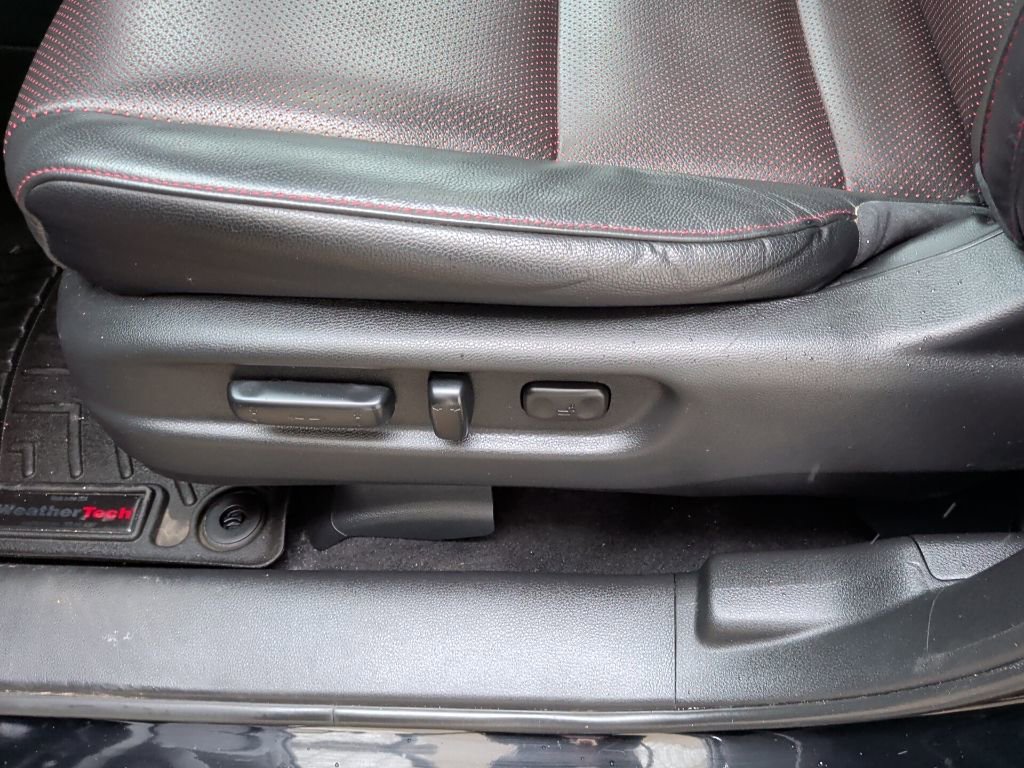 Certified 2020 Honda Ridgeline Black Edition image 13