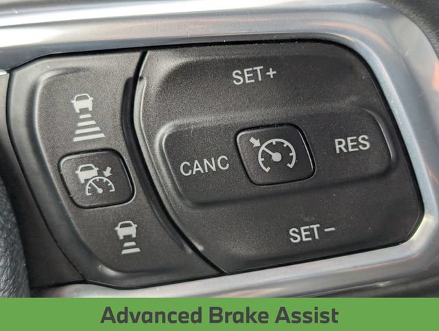 Used 2022 Jeep Wrangler Unlimited Sahara w/ Safety Group AWD/4WD image 21