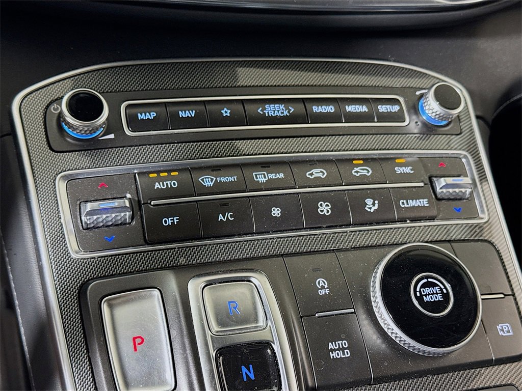 Used 2023 Hyundai Santa Fe SEL w/ Premium Package image 14