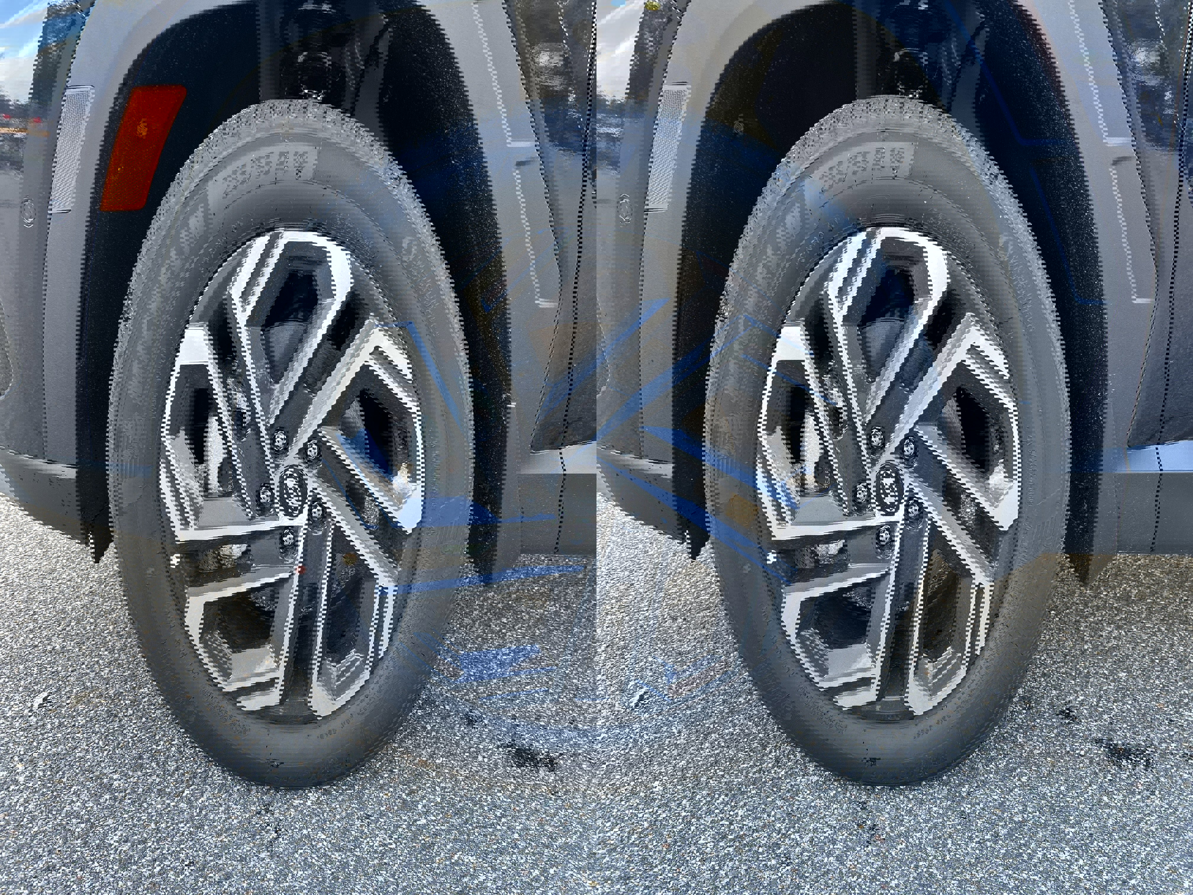 New 2025 Hyundai Tucson Limited image 11