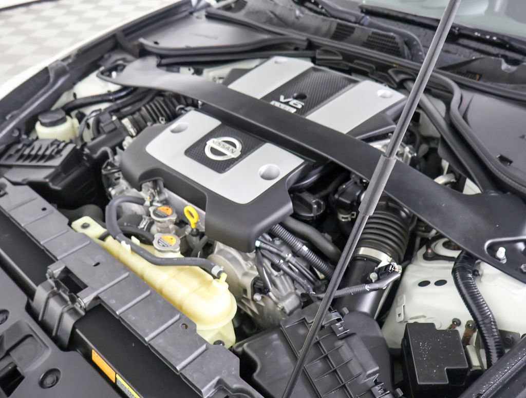 Used 2020 Nissan 370Z Touring Sport image 10