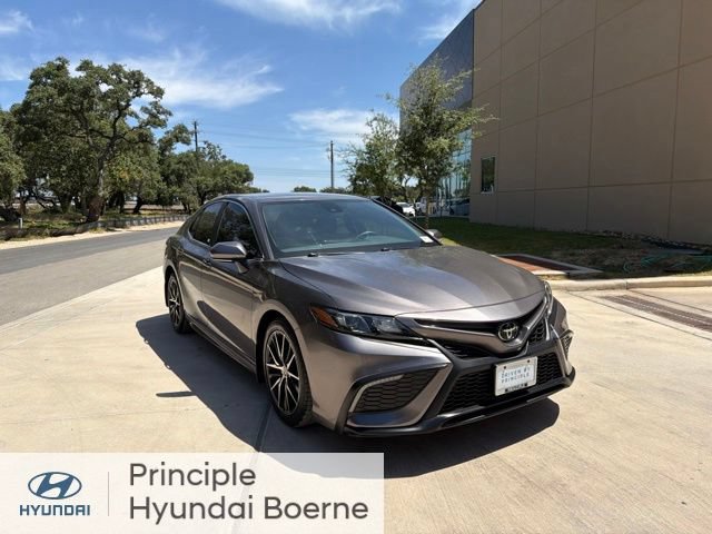 Used 2024 Toyota Camry SE w/ Convenience Package FWD image 6