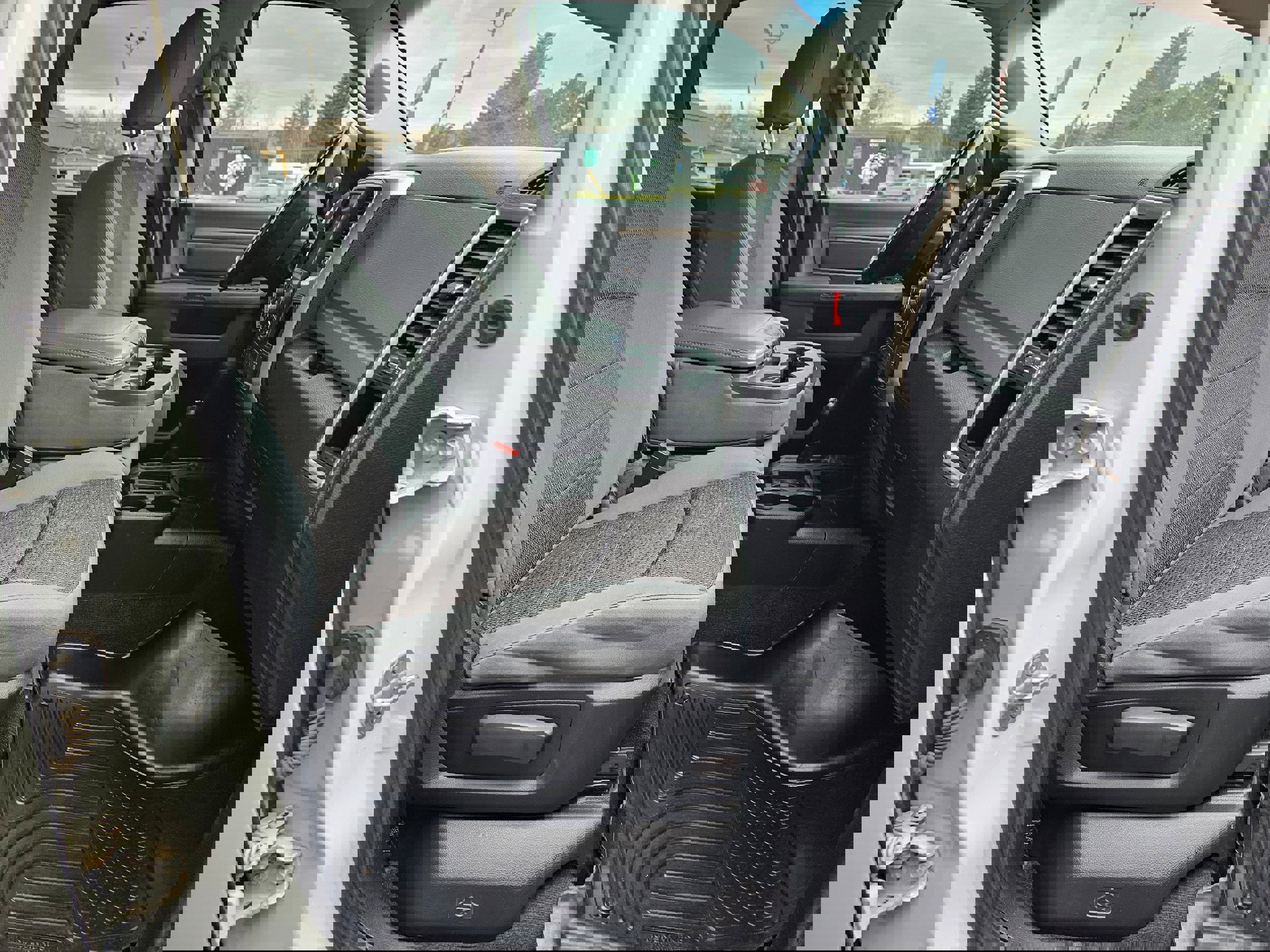 Used 2013 RAM 2500 Power Wagon w/ Luxury Group image 18