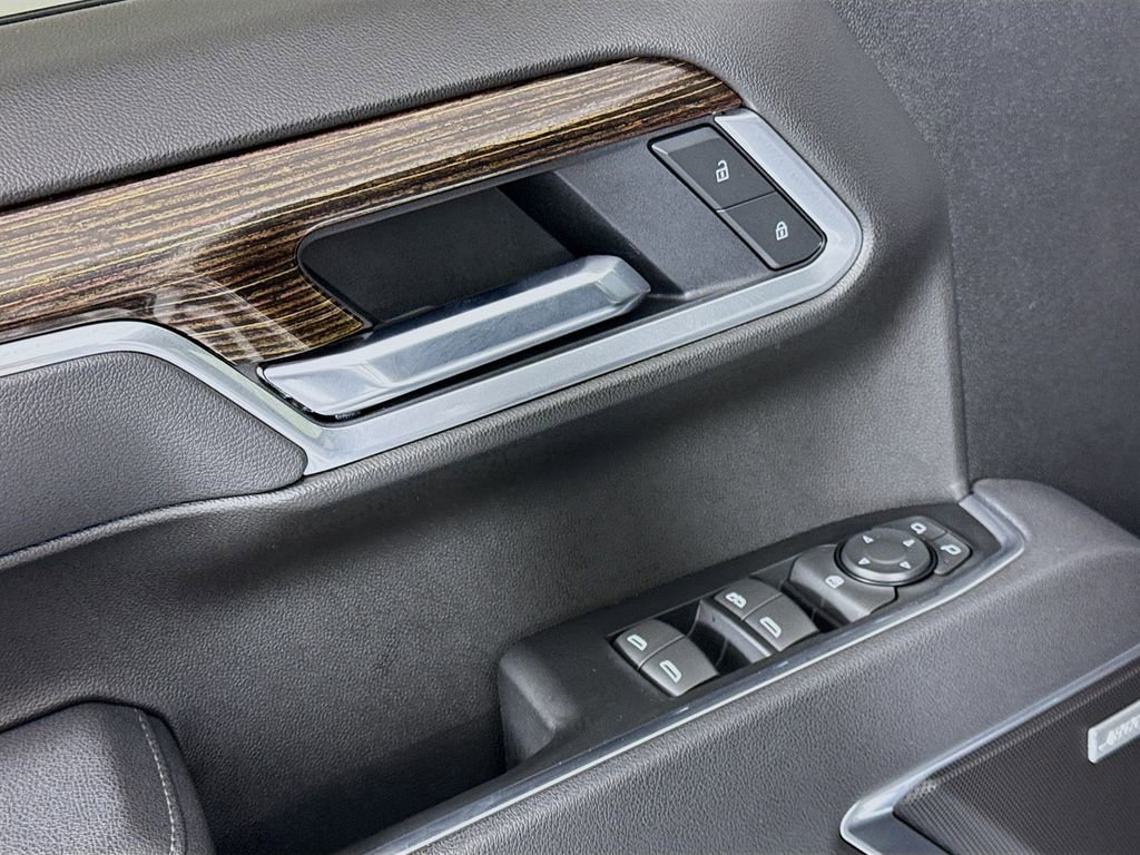 Used 2025 GMC Sierra 1500 Elevation w/ Elevation Premium Package image 23