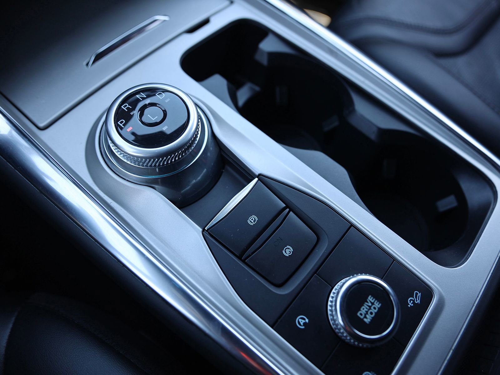 Certified 2022 Ford Explorer Platinum w/ Equipment Group 601A image 36