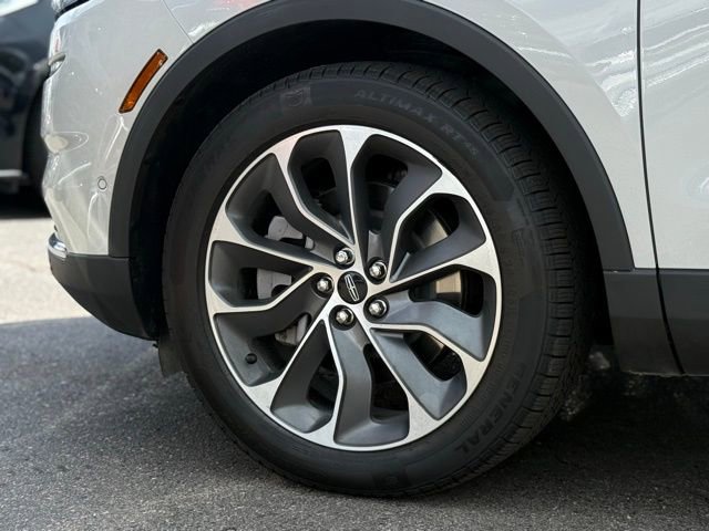 Used 2022 Lincoln Nautilus Reserve w/ Equipment Group 201A image 51