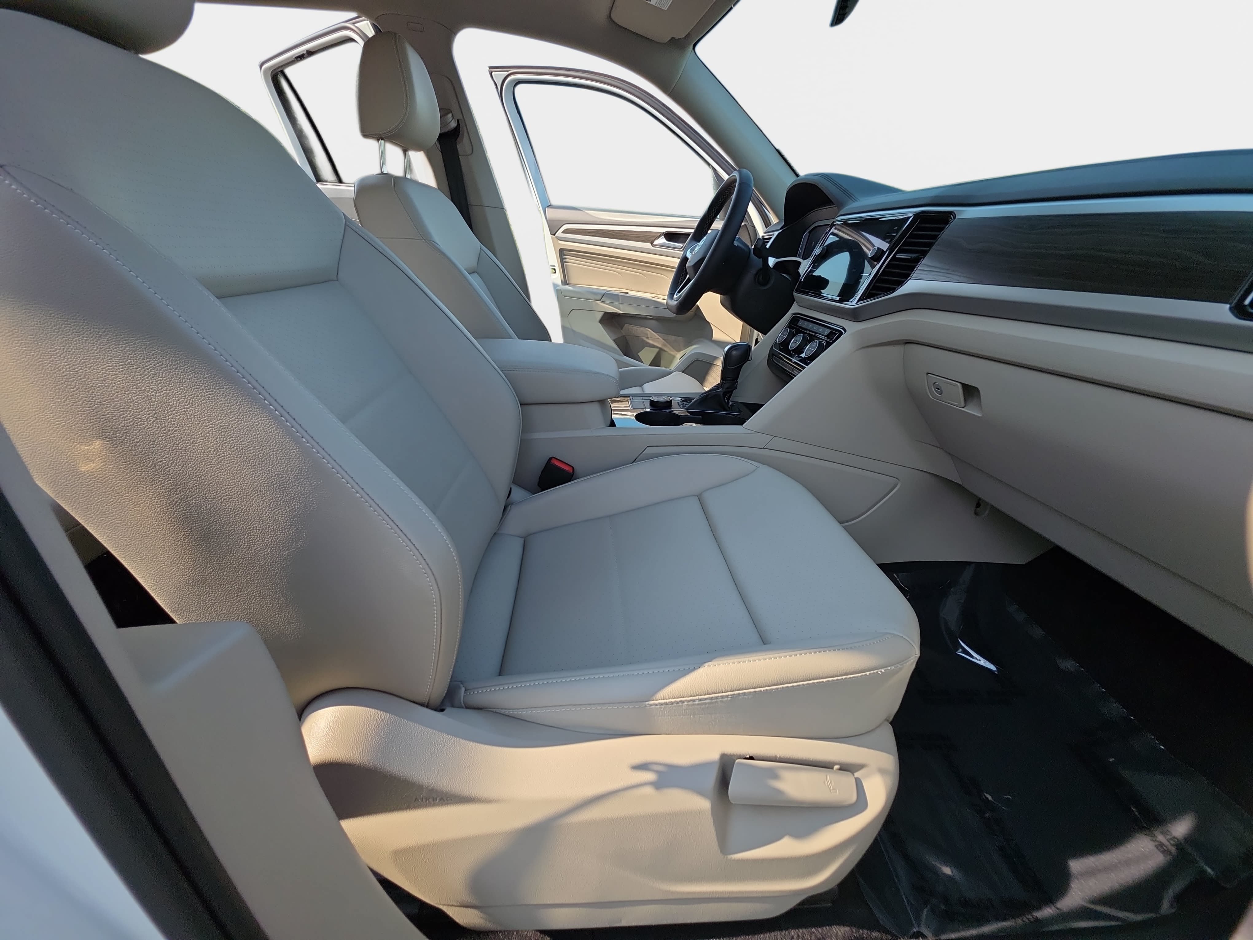 Used 2023 Volkswagen Atlas SE w/ Panoramic Sunroof Package AWD/4WD image 10