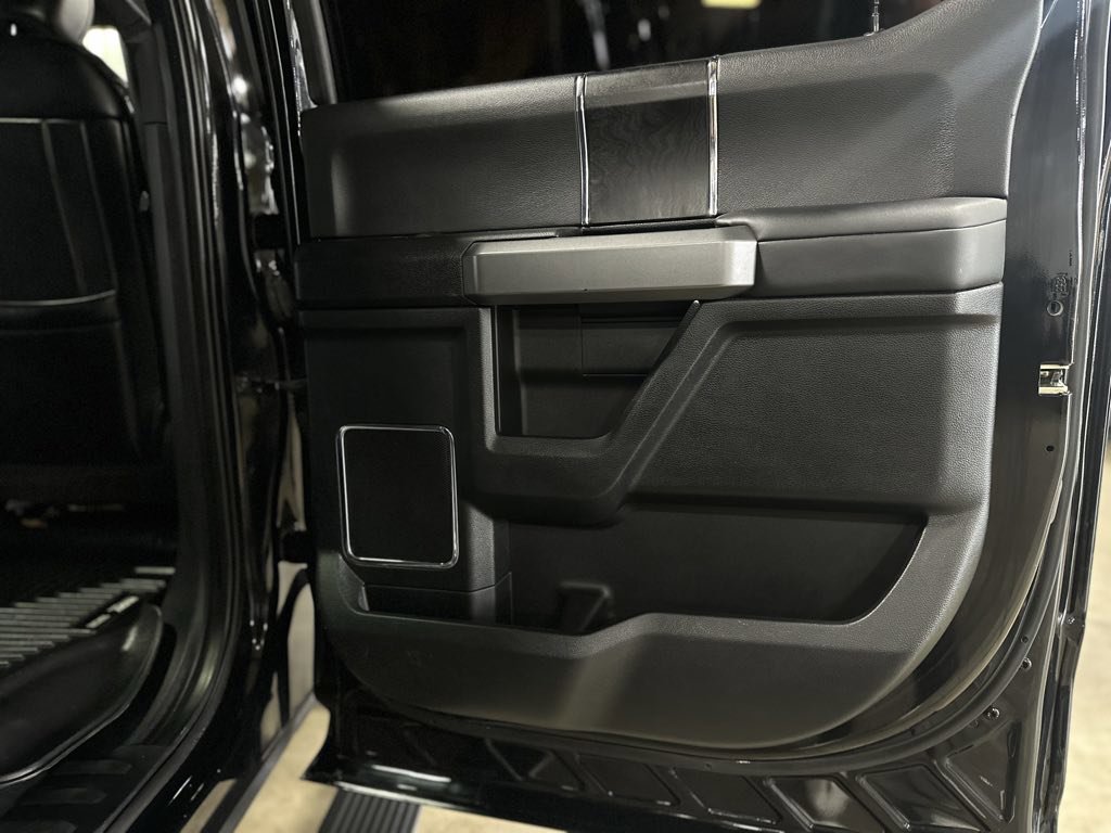 Used 2019 Ford F350 Platinum w/ Platinum Ultimate Package image 6