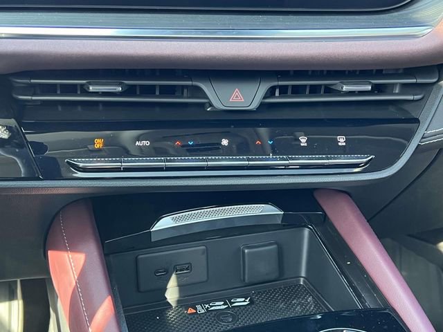 Used 2026 Buick Envision Sport Touring AWD/4WD image 27