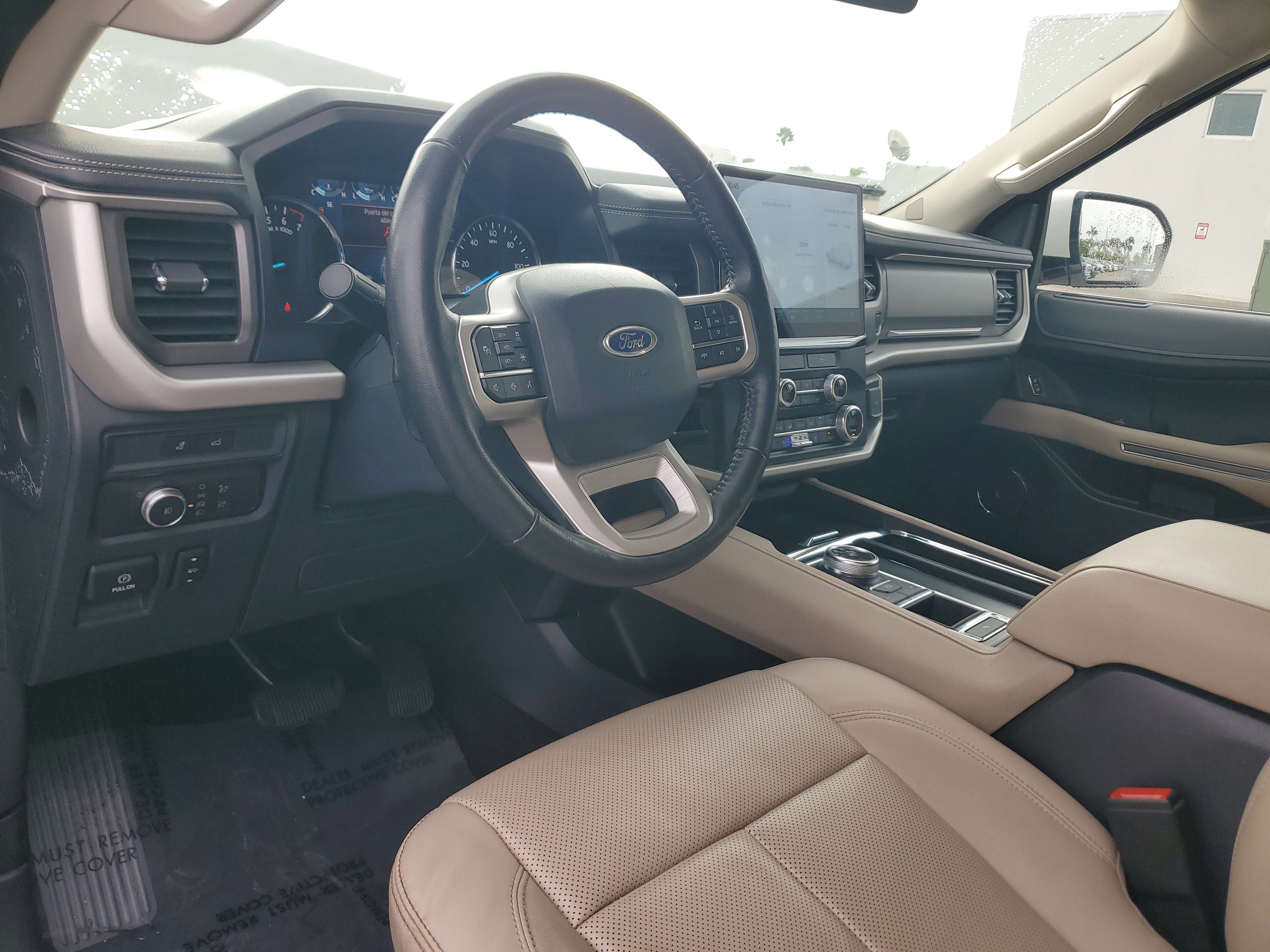 Used 2022 Ford Expedition XLT image 8