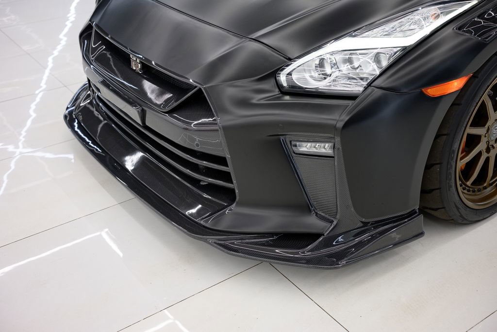 Used 2018 Nissan GT-R Premium image 7