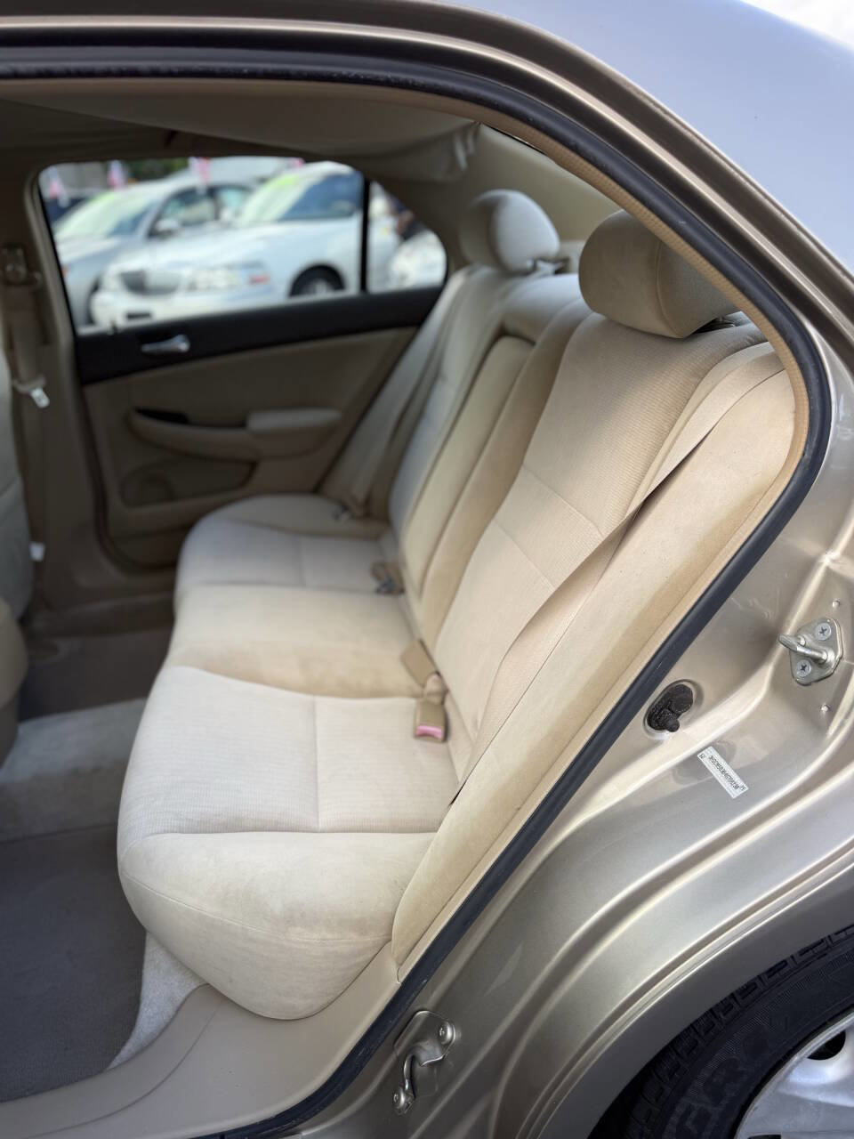 Used 2004 Honda Accord LX image 19