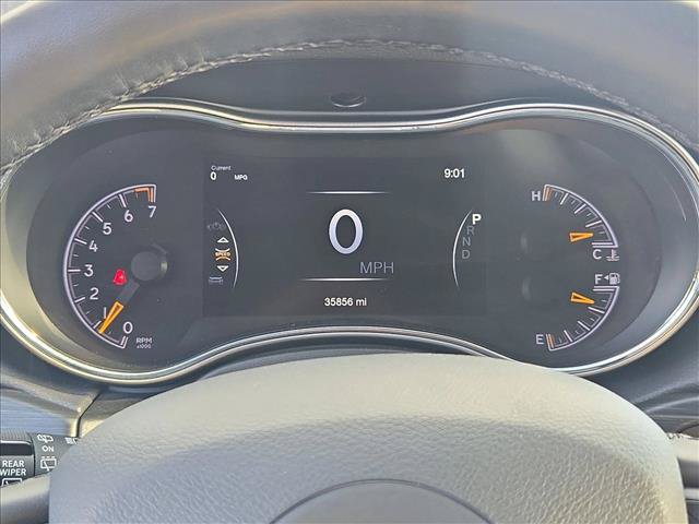 Used 2022 Jeep Grand Cherokee Laredo E w/ Security & Convenience Group AWD/4WD image 12