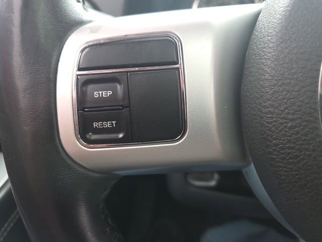 Used 2016 Jeep Compass High Altitude image 32