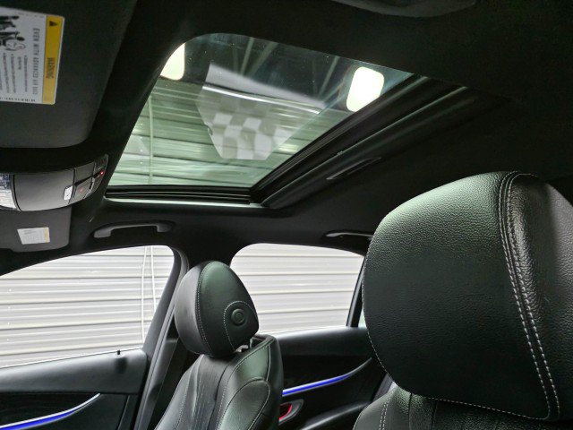 Used 2022 Mercedes-Benz E 350 4MATIC Sedan image 19