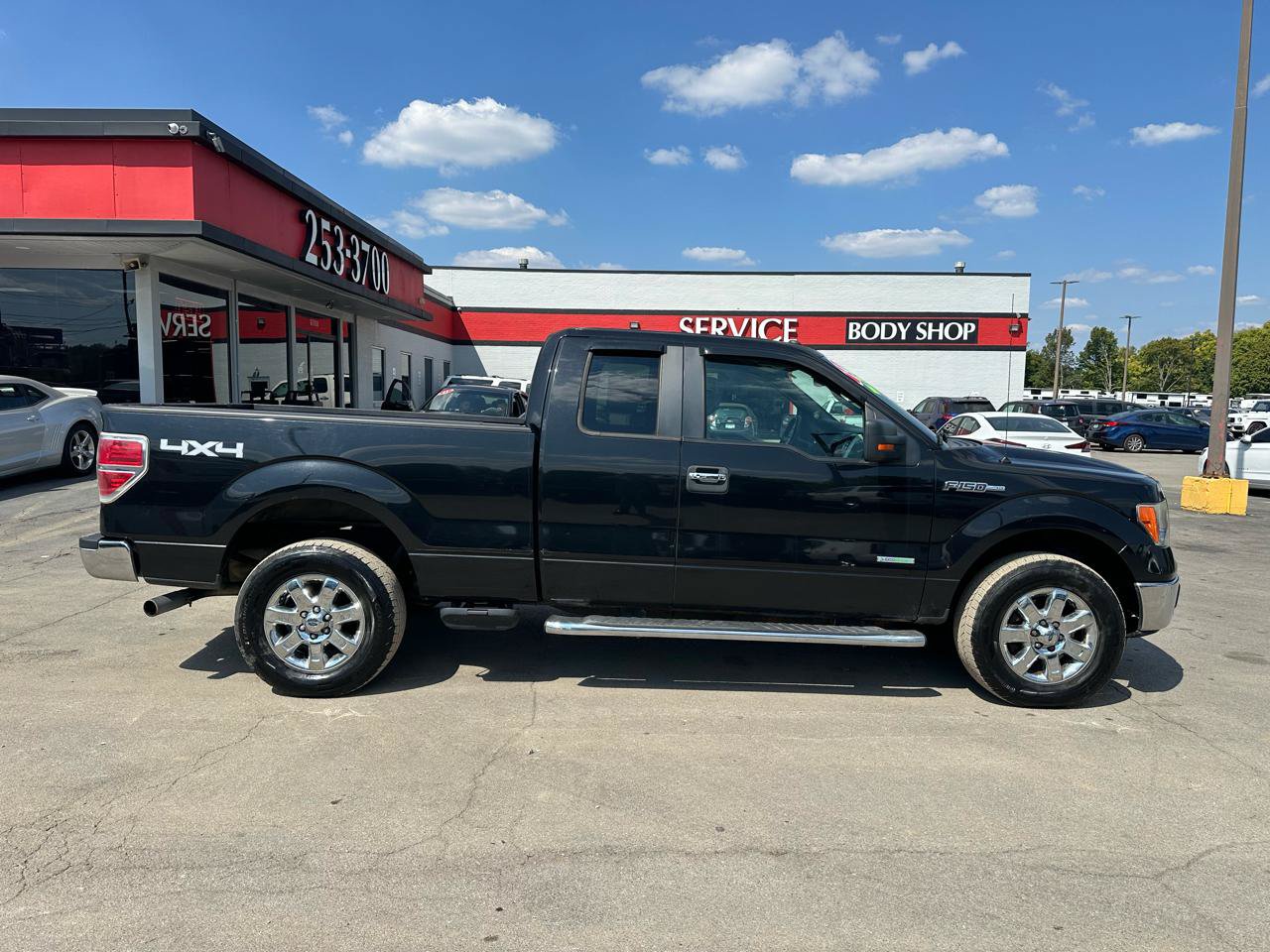 Used 2014 Ford F150 XLT w/ Equipment Group 302A Luxury AWD/4WD image 2