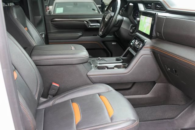 Used 2025 GMC Sierra 2500 AT4 AWD/4WD image 12