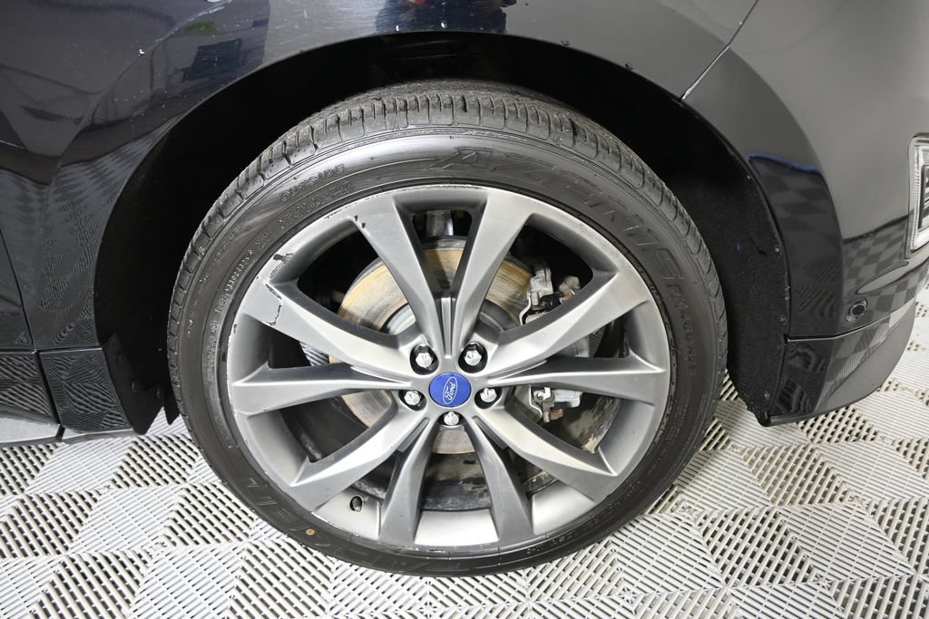 Used 2018 Ford Edge Sport w/ Equipment Group 401A AWD/4WD image 11