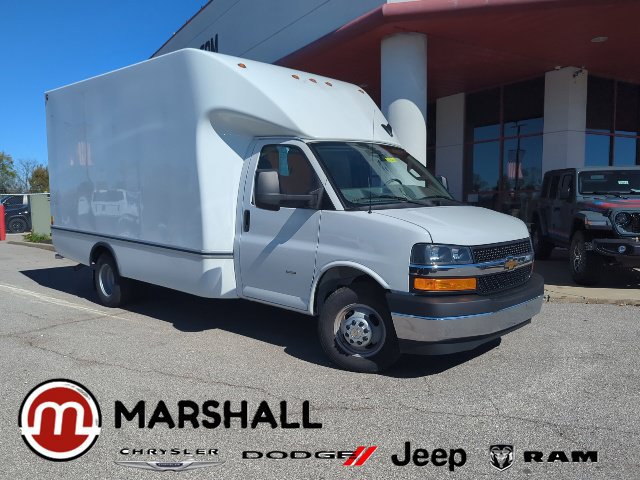 Used 2025 Chevrolet Express 3500 w/ Power Convenience Package RWD image 1