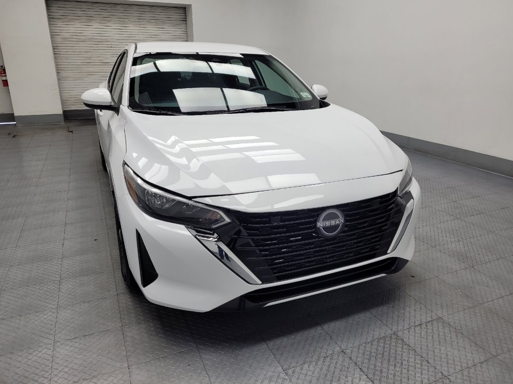 Used 2025 Nissan Sentra SV FWD image 14