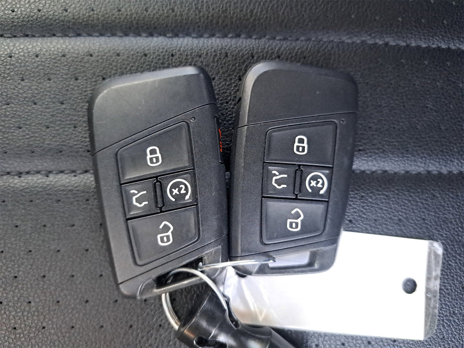 Used 2022 Volkswagen Tiguan SE image 40