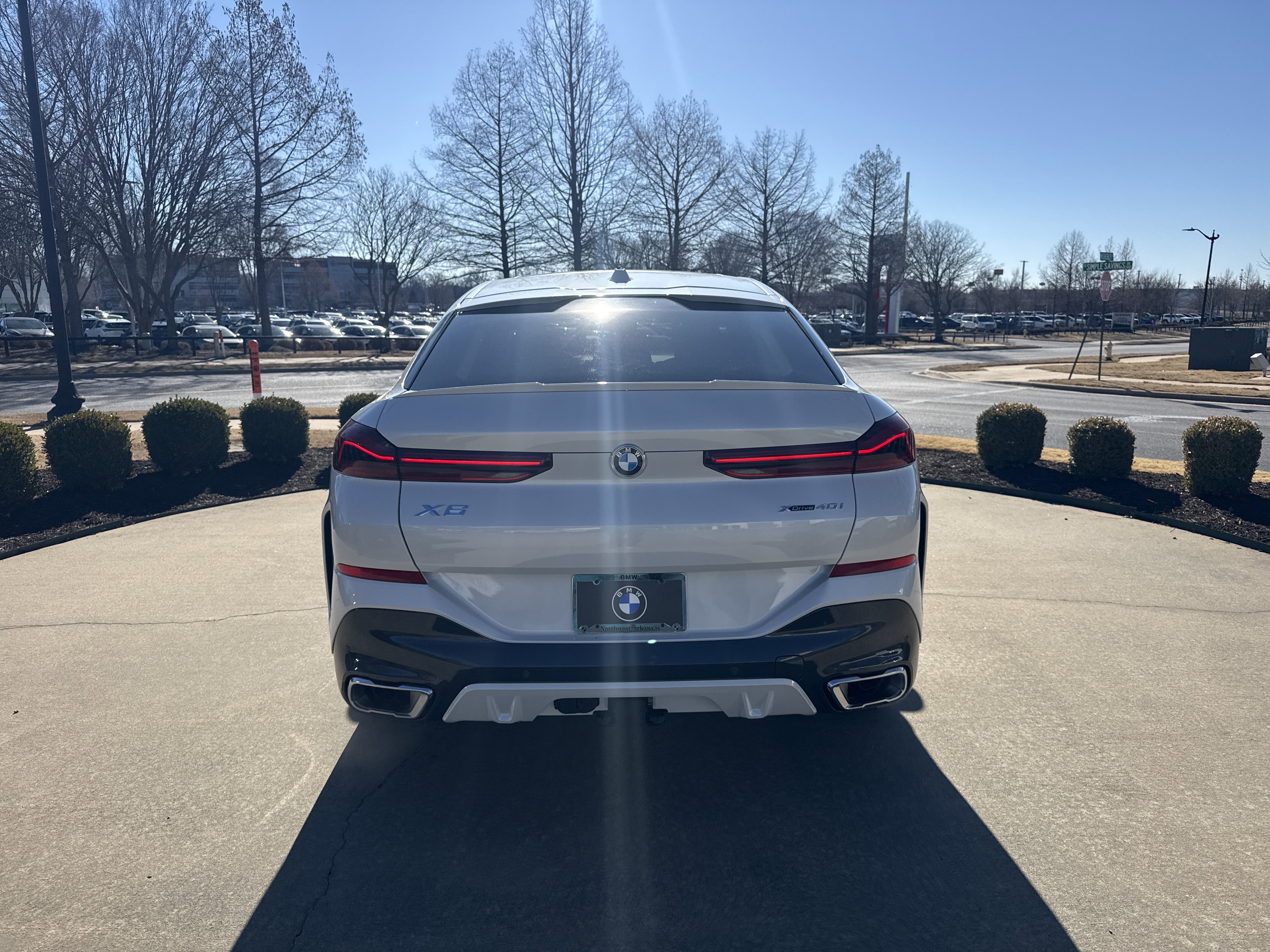 New 2026 BMW X6 xDrive40i w/ Executive Package AWD/4WD image 4