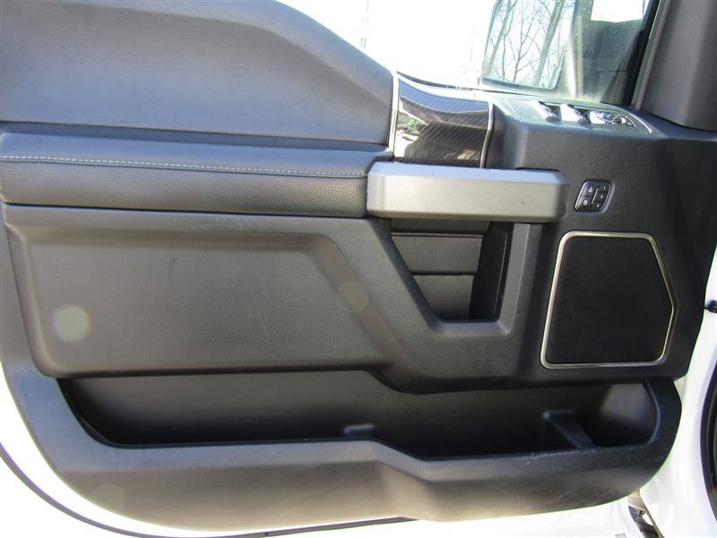 Used 2018 Ford F150 Raptor w/ Equipment Group 802A Luxury image 9