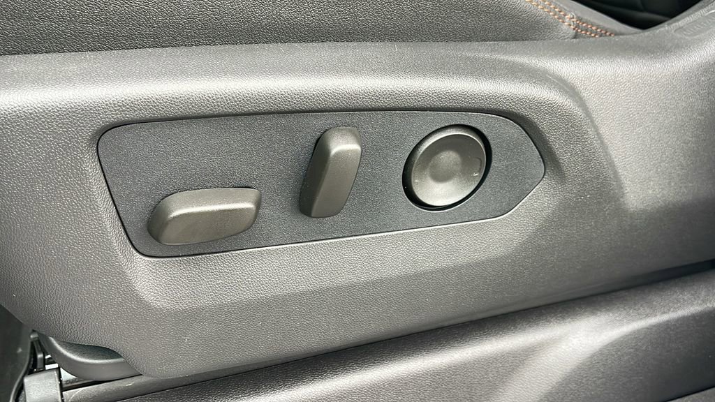 New 2026 GMC Sierra 1500 AT4 w/ AT4 Premium Package image 13