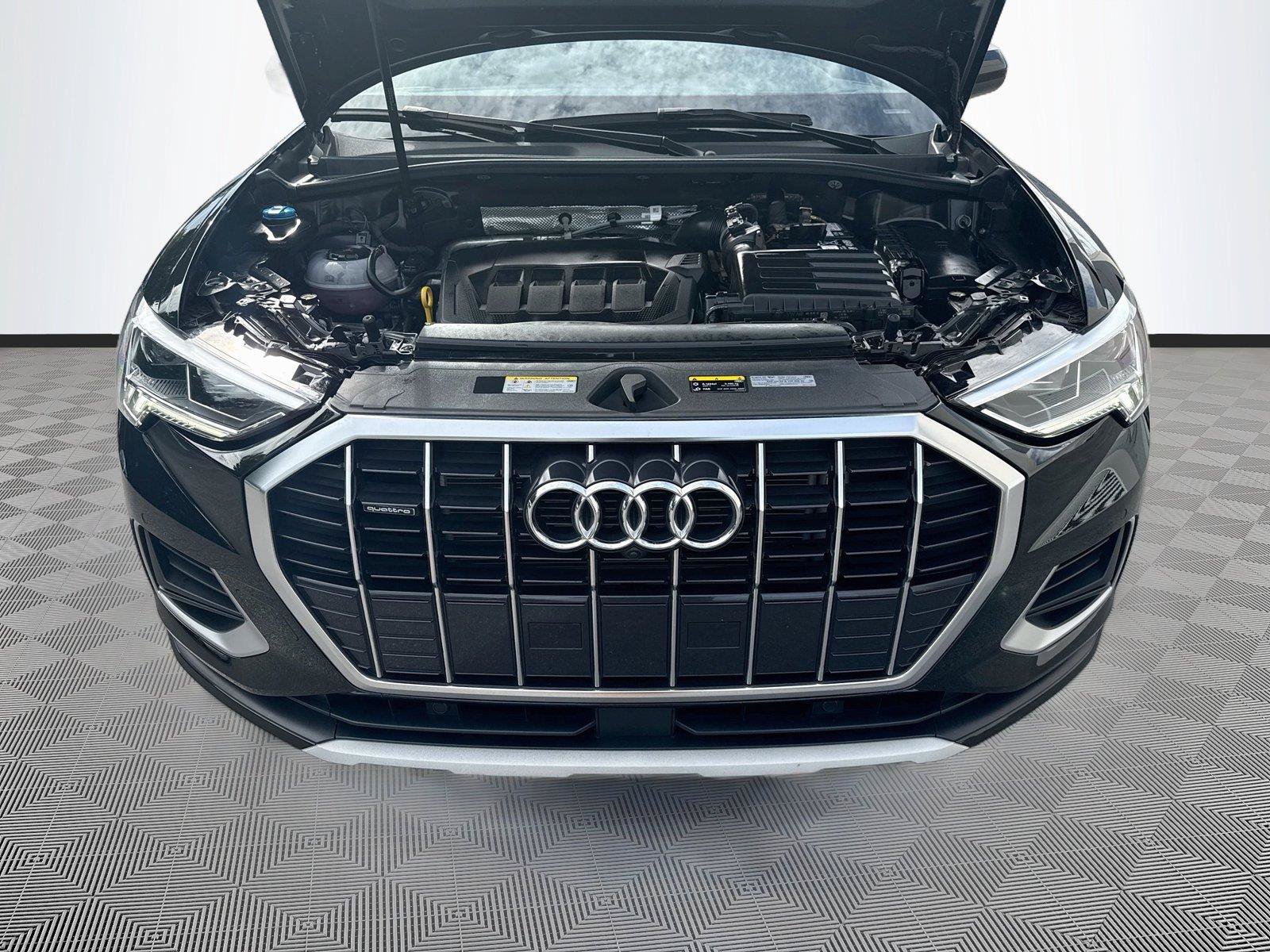 Certified 2024 Audi Q3 2.0T Premium Plus AWD/4WD image 32