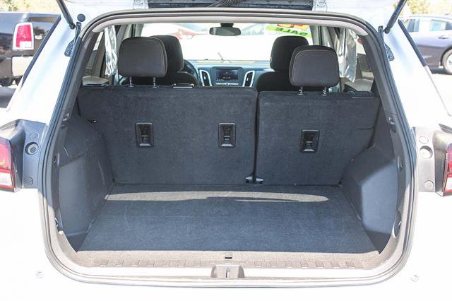 Used 2023 Chevrolet Equinox LT image 25