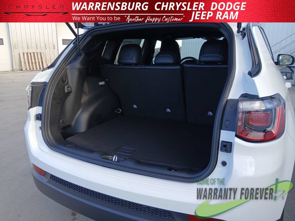 New 2026 Jeep Compass Latitude AWD/4WD image 30