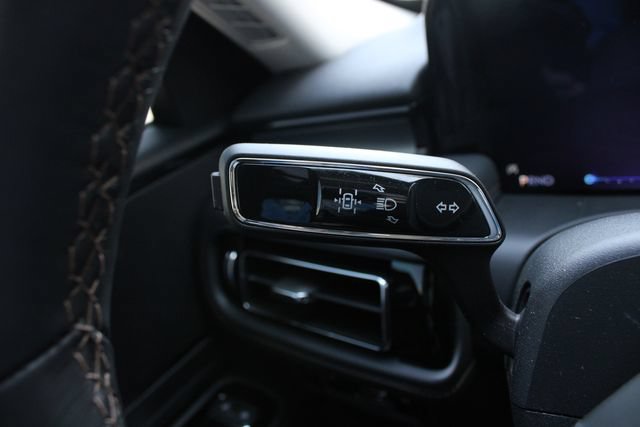 New 2026 Lincoln Aviator AWD image 11