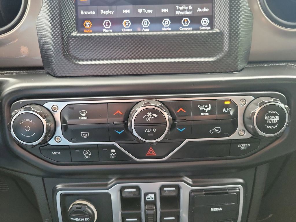 Used 2018 Jeep Wrangler Unlimited Sport S AWD/4WD image 37