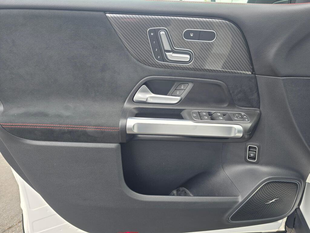 Used 2023 Mercedes-Benz GLB 250 4MATIC w/ AMG Line image 36