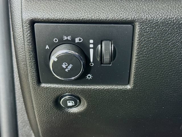 Used 2021 Jeep Grand Cherokee Laredo X AWD/4WD image 10