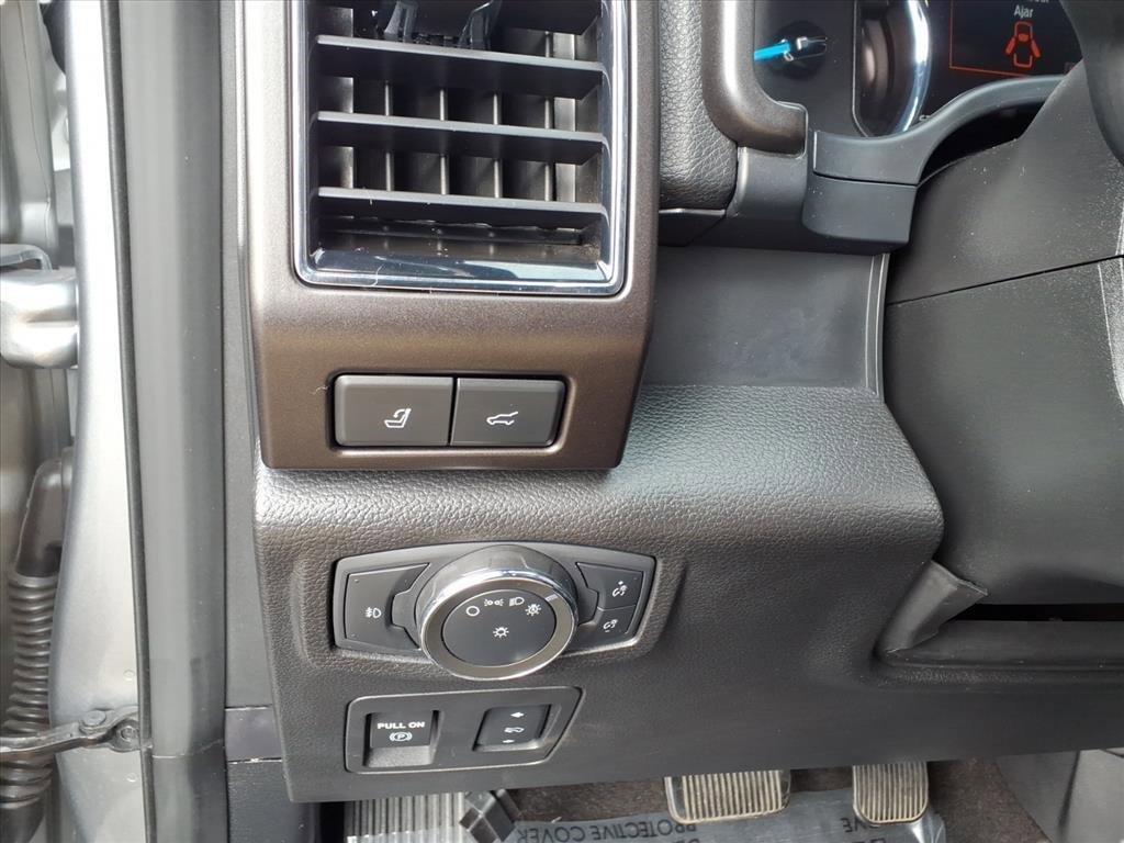 Used 2021 Ford Expedition Limited image 29