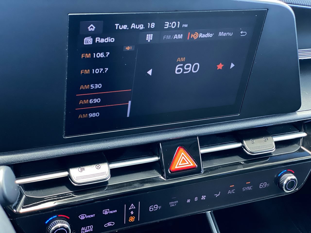 Certified 2025 Kia Niro LX FWD image 26