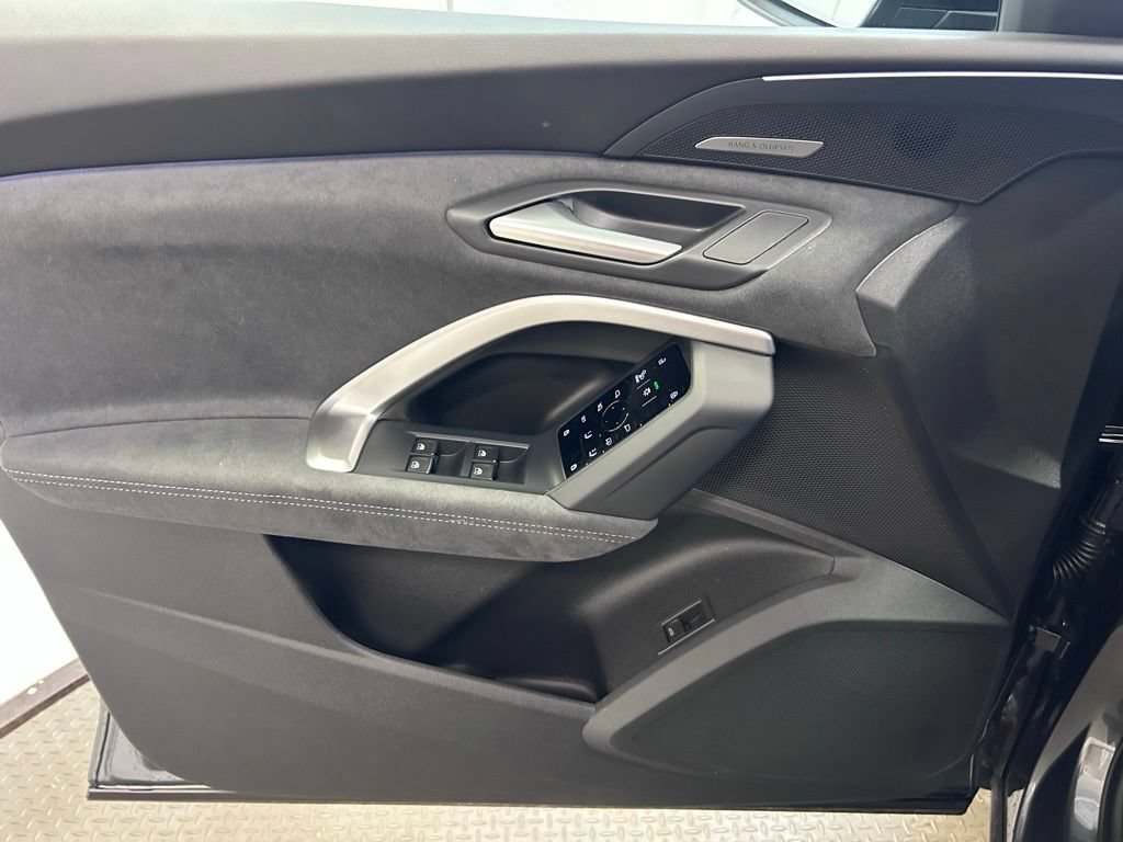 New 2026 Audi SQ5 Premium Plus AWD/4WD image 4