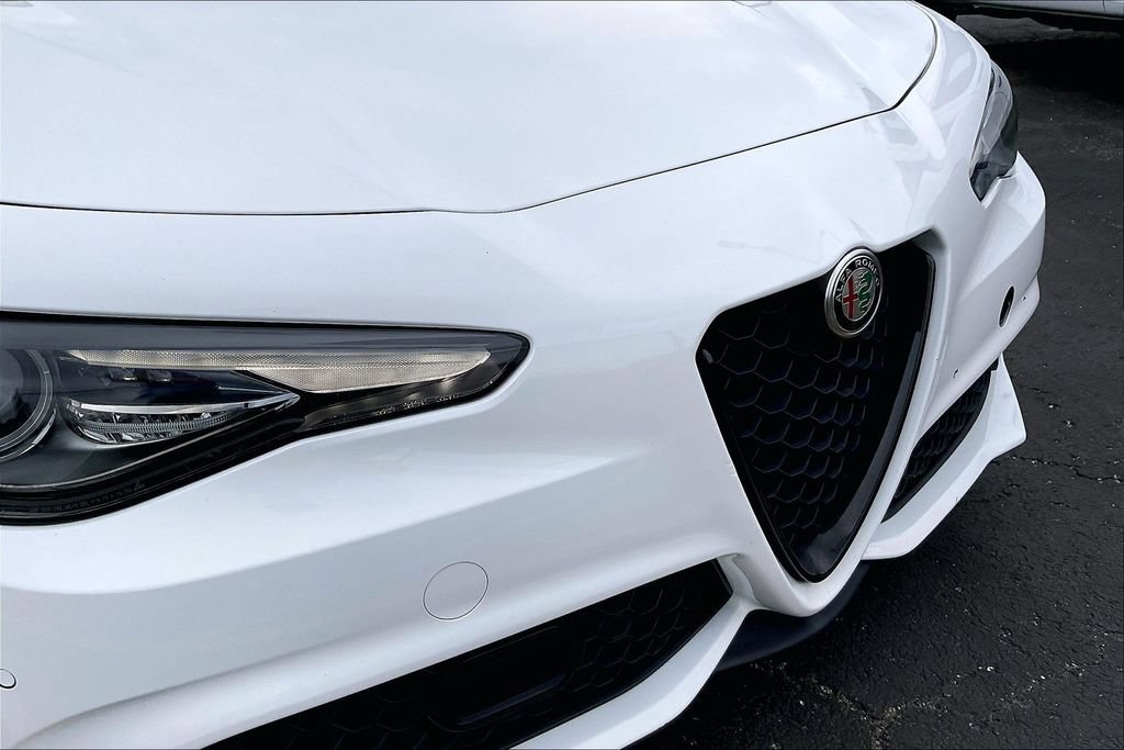 Used 2022 Alfa Romeo Giulia Sprint AWD/4WD image 29