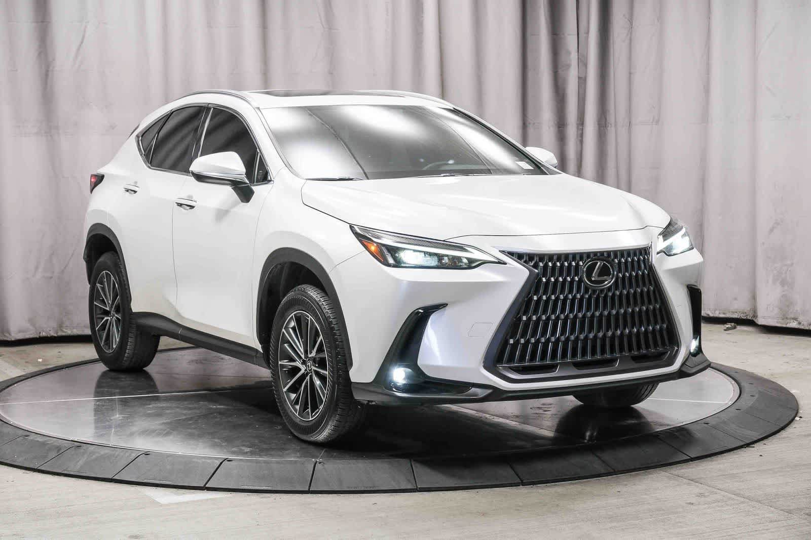 Used 2024 Lexus NX 250 FWD image 5