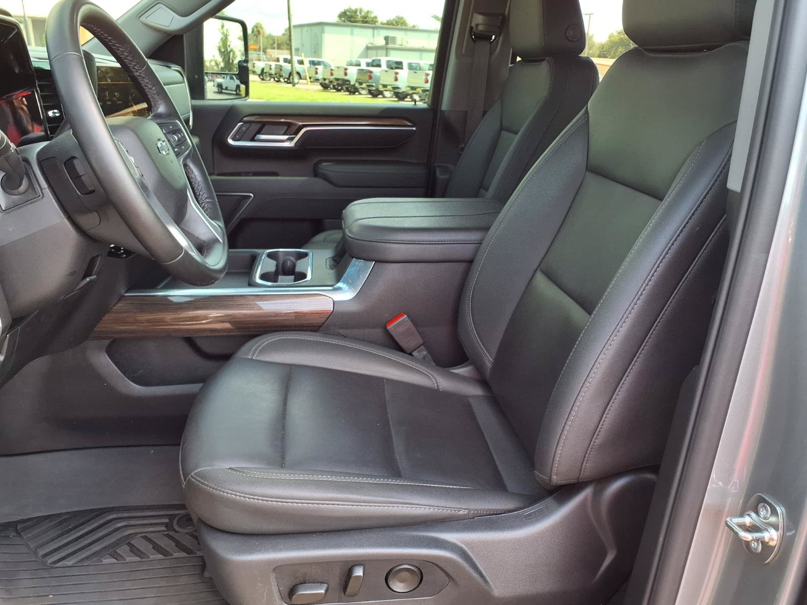Used 2026 Chevrolet Silverado 2500 LT w/ Trail Boss Package AWD/4WD image 14