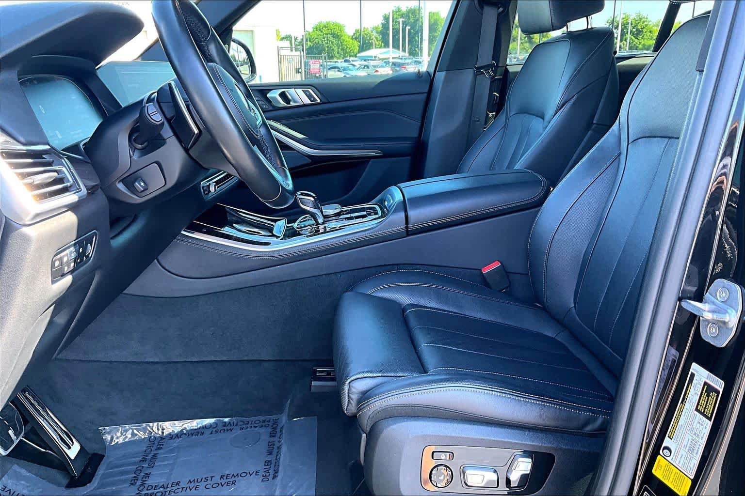 Used 2019 BMW X5 xDrive50i w/ M Sport Package AWD/4WD image 7