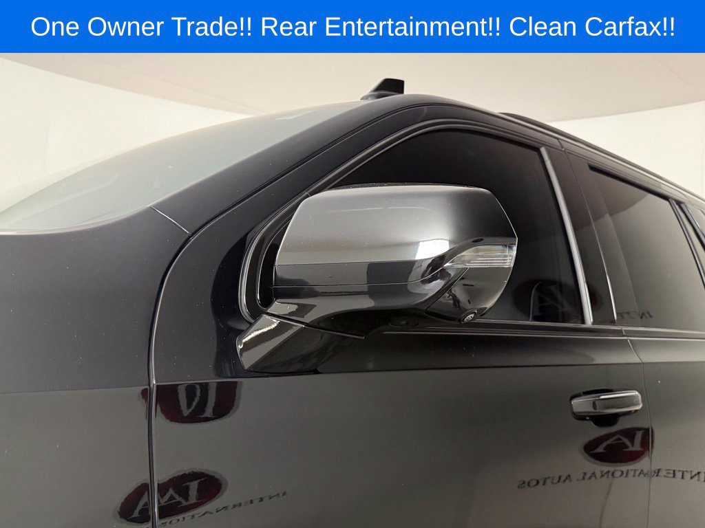 Used 2024 Cadillac Escalade Premium Luxury w/ LPO, Floor Liner Package AWD/4WD image 10