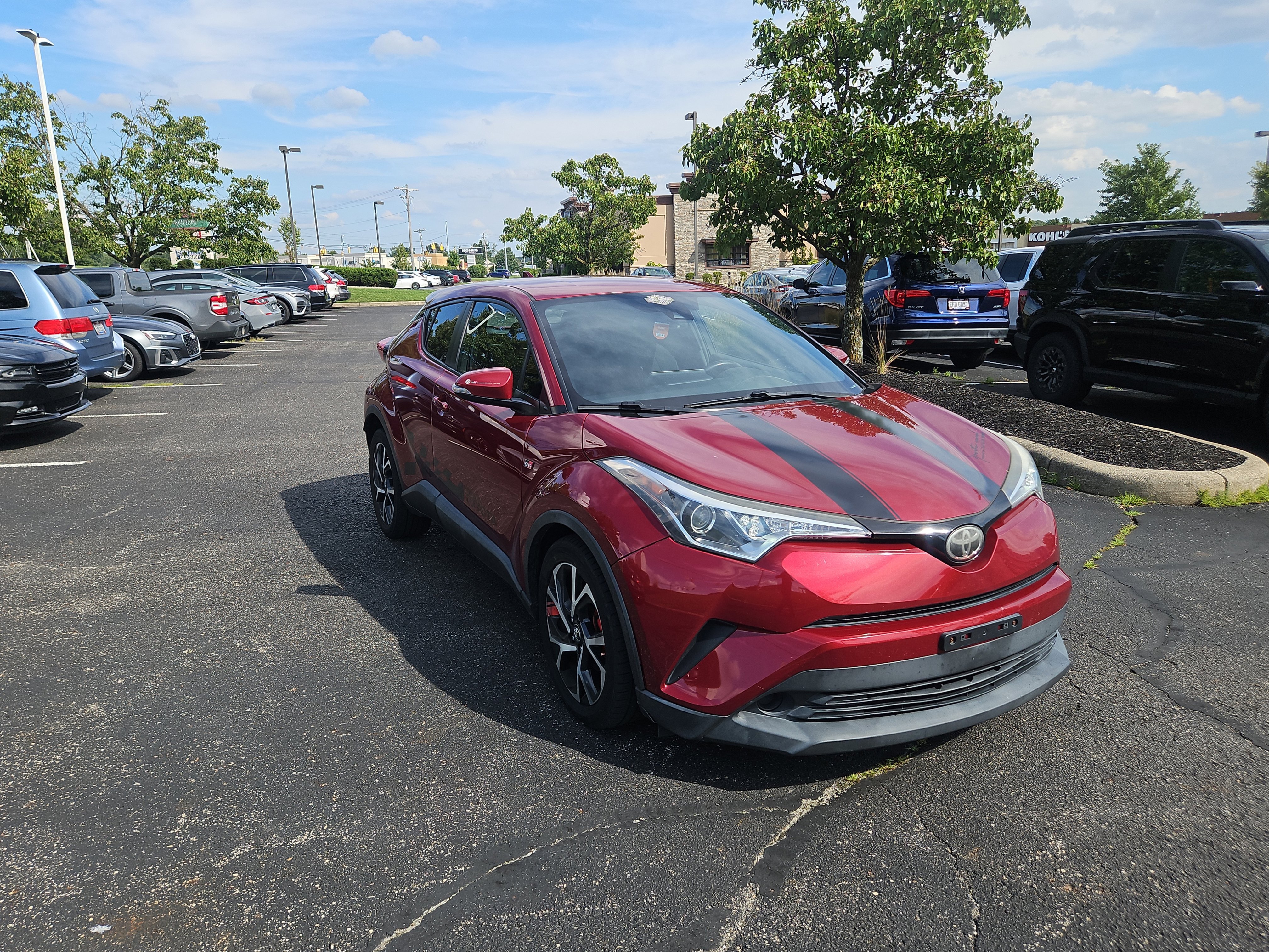 Used 2018 Toyota C-HR XLE FWD image 18